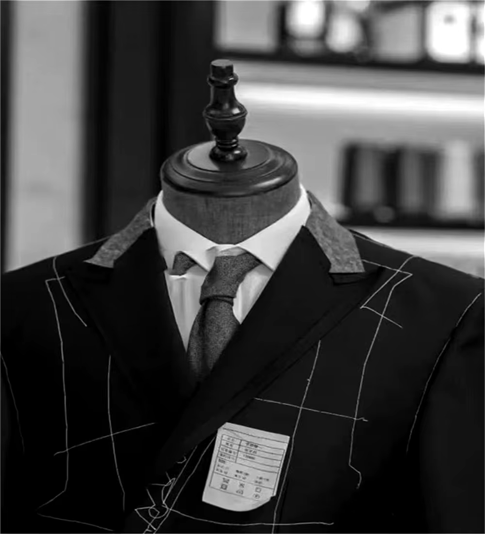 ชุดทักซิโด้เจ้าบ่าวสีเหลืองทรง - Men Grooming Outfit บทวิจารณ์และราคา